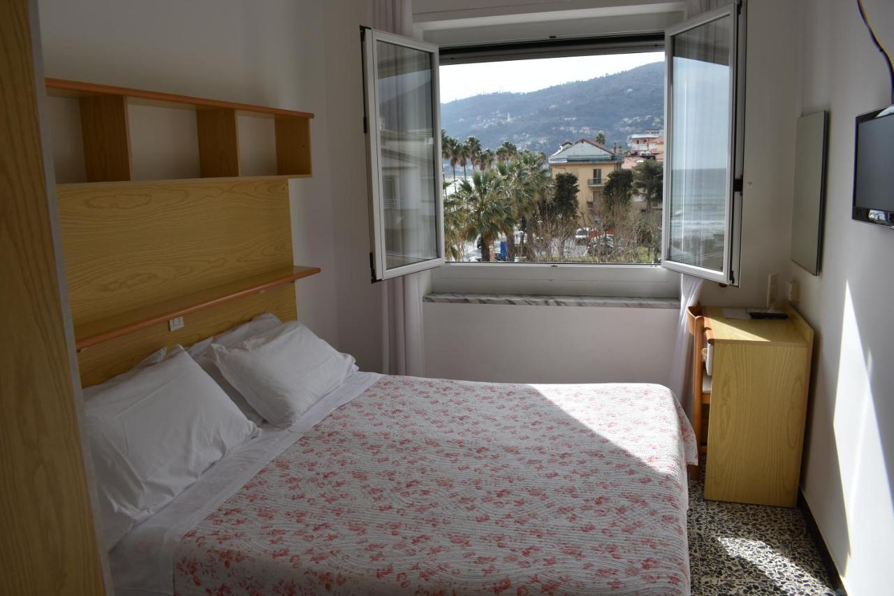 Hotel Garden Marina dʼMarina dʼAndora Bagian luar foto