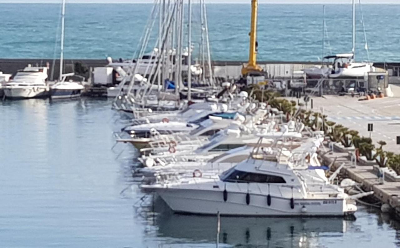 Hotel Garden Marina dʼMarina dʼAndora Bagian luar foto